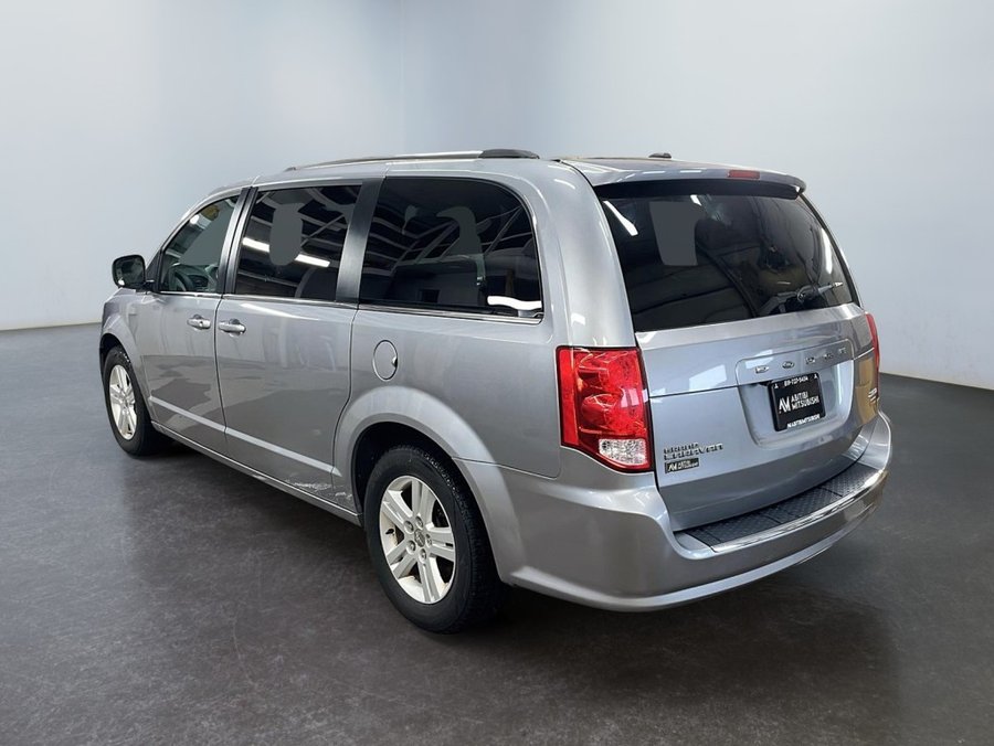 Dodge GRAND CARAVAN Crew 2018 Gris