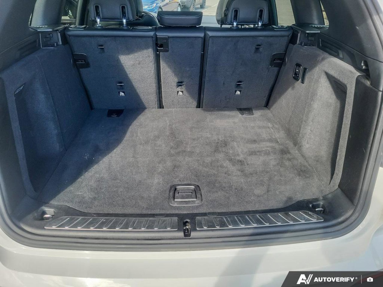 2023 BMW X3 5UX53DP01P9S45940 White Mirabel - photo #14