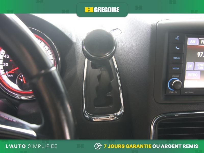 Dodge GR Caravan 821265 | Premium Plus AUTO A/C MAGS CUIR CAM RECUL BLUETOOT 2020 Gris Laval - photo #16