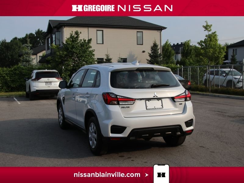2022 Mitsubishi RVR White Blainville - photo #7