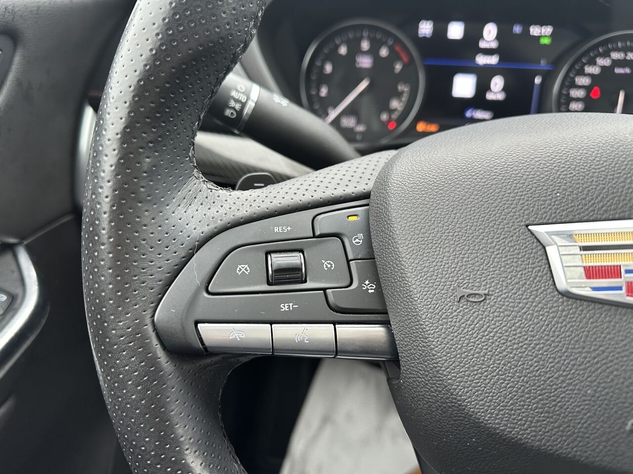 2023 CADILLAC XT4 SPORT Traction intégrale, 4 portes Sport Black Gatineau - photo #7