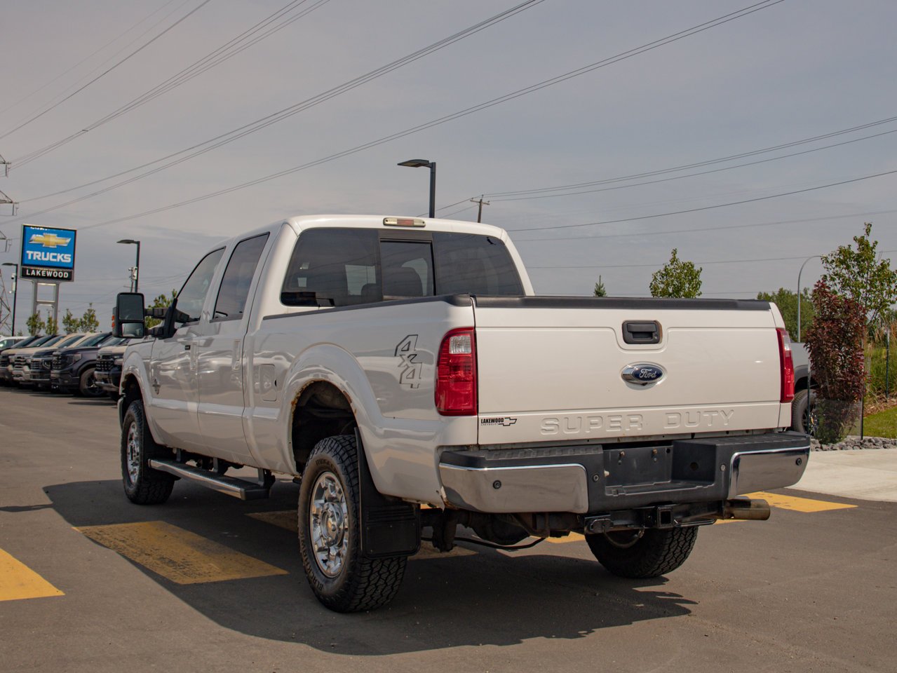 2016 Ford Super Duty F-350 SRW 4WD Crew Cab 156 Lariat White Sherwood Park - photo #7
