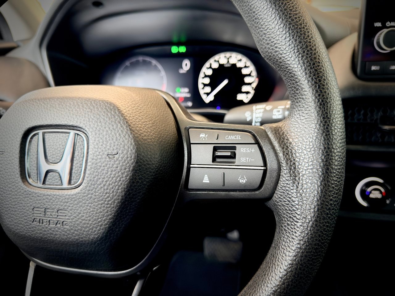 2024 Honda HR-V Black Notre-Dame-des-Prairies - photo #21
