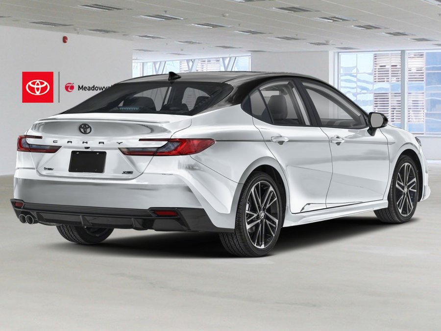 2026 TOYOTA Camry 2026 Wind Chill Pearl w/Black Roof