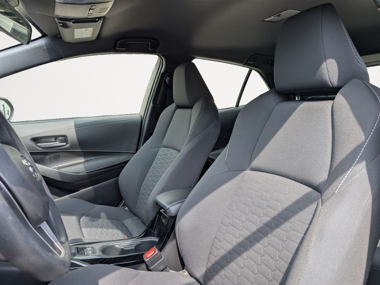 Toyota Corolla à hayon BASE/SIÈGES CHAUFFANTS/CAMÉRA DE RECUL/BLUETOOTH/AC 2022 Bleu Sherbrooke - photo #7