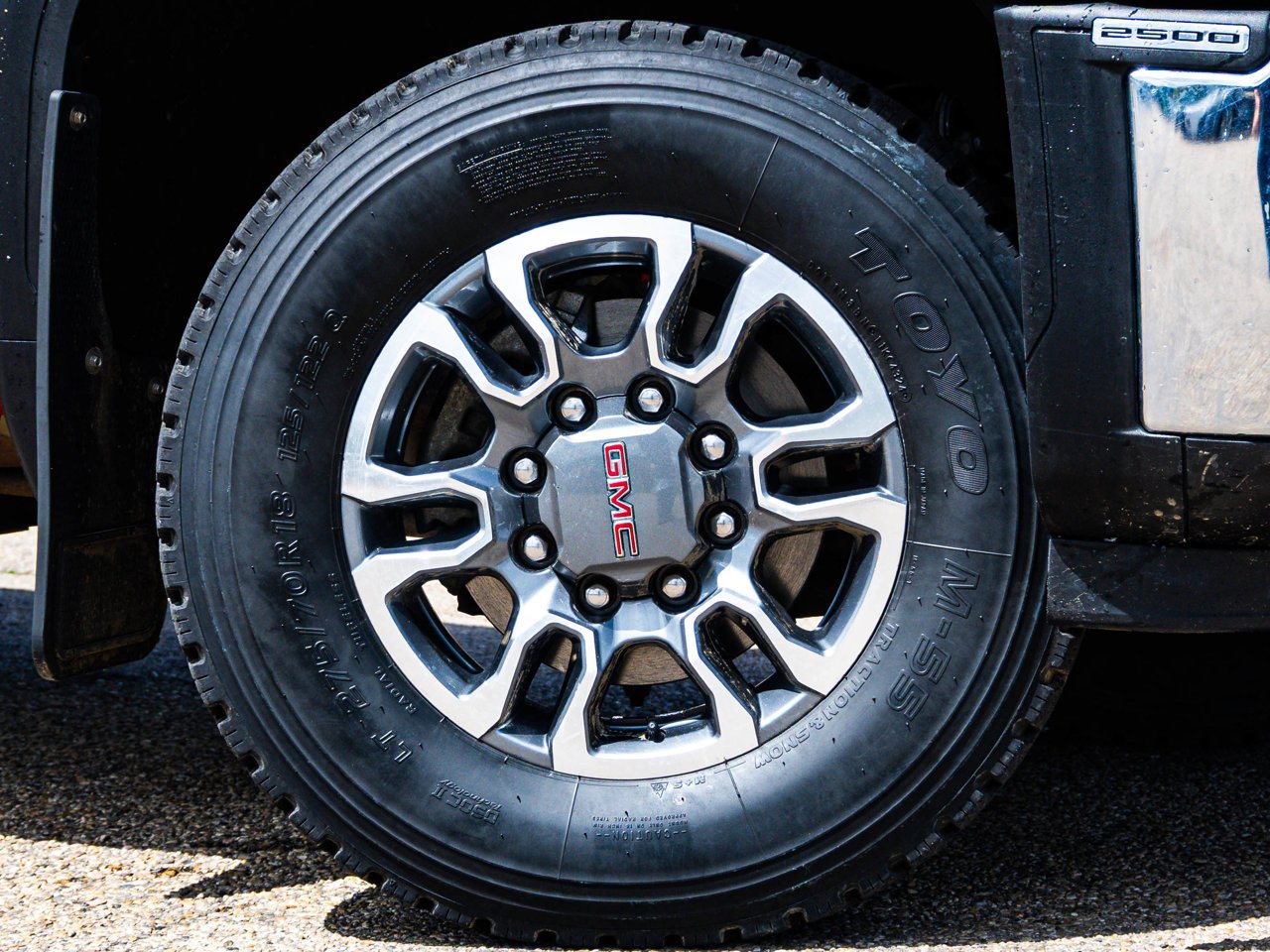 2024 GMC Sierra 2500HD 4WD Double Cab 149 SLE Red Sherwood Park - photo #4