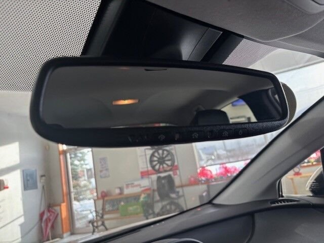 Toyota Prius Prime Upgrade Technologie 2020 Titane éclatant Lac-Etchemin - photo #14