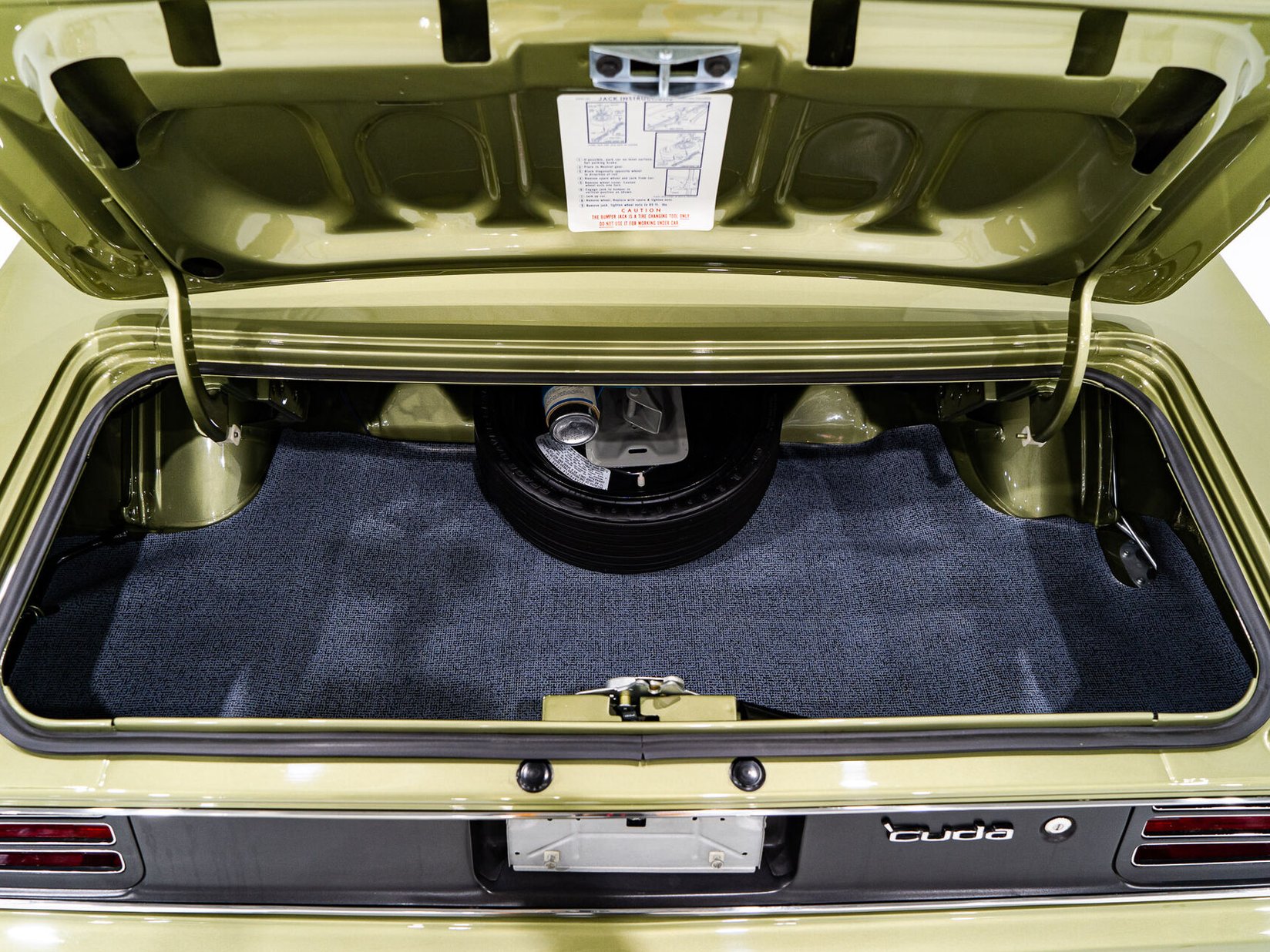 Plymouth HEMI Cuda *PRICE IN USD* | 1 Of 3 Used By Chrysler Of France Racing Division 1970 Vert Kirkland - photo #84