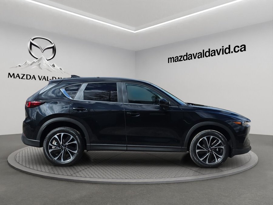 Mazda CX-5 Gs, awd, Toit ouvrant, volant et rétroviseurs chauffants, hayon électrique 2025 Noir de jais mica