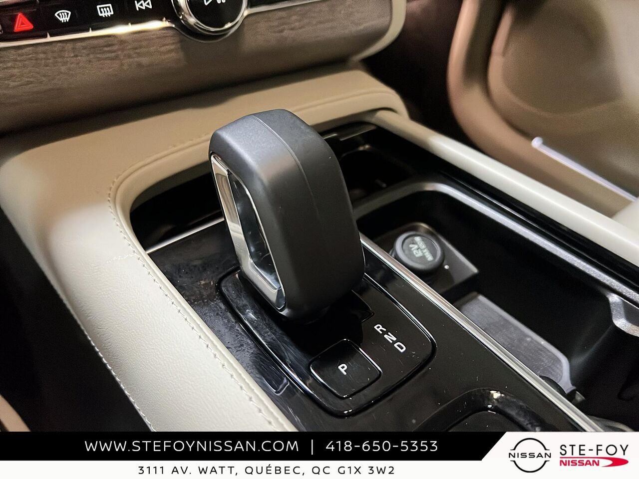 Volvo XC90 Recharge PLUS BRIGHT THEME PHEV 2024 Gris Ste-Foy - photo #14