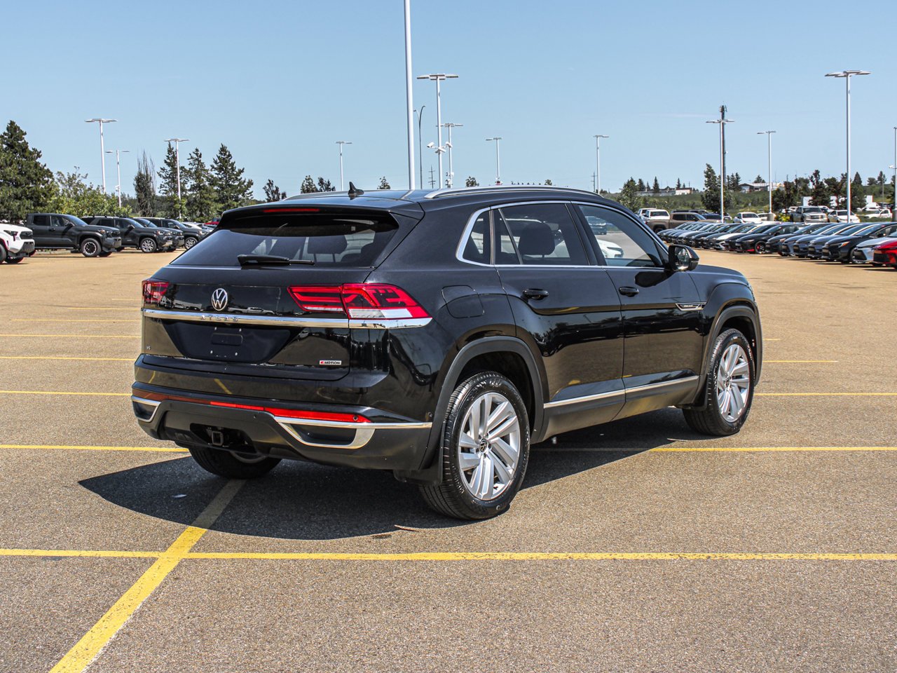 2020 Volkswagen Atlas Cross Sport Execline 3.6 FSI 4MOTION Black Sherwood Park - photo #8