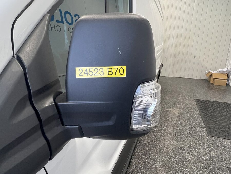 2024 Ford E-Transit Cargo Van E-TRANSIT FOURGONNETTE UTILITAIRE Oxford White