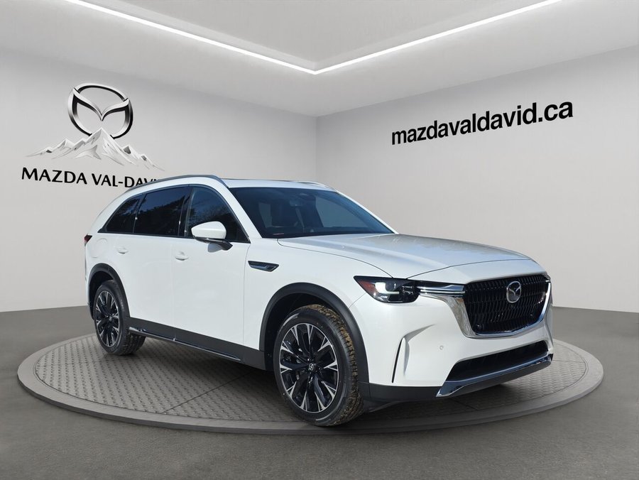 2025 Mazda CX-90 PHEV Éligible à une subvention gouvernementale allant jusqu’à 7500$ Jet Black Mica
