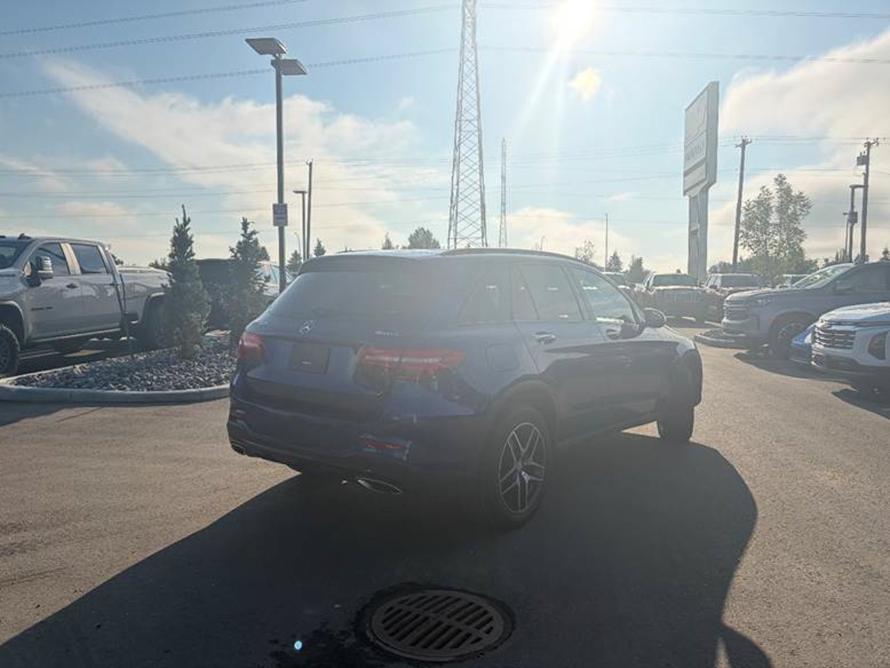 2017 Mercedes-Benz GLC 4MATIC 4dr GLC 300 Blue Sherwood Park - photo #4