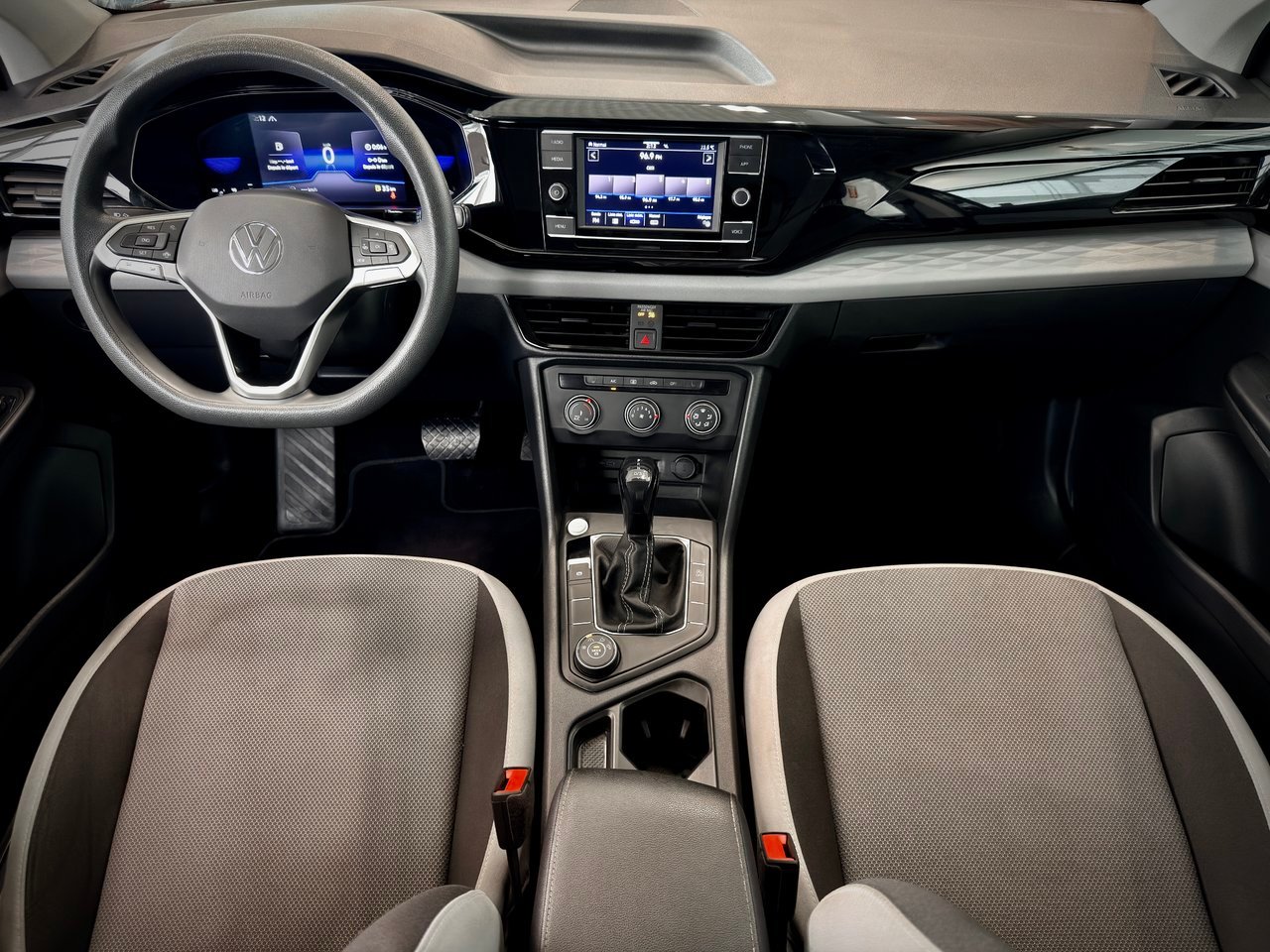2022 Volkswagen Taos Black Notre-Dame-des-Prairies - photo #18