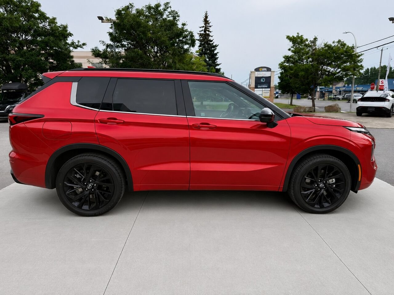 2026 NISSAN Rogue Plug-In Hybrid ROGUE PHEV PLATINE Royal Red Châteauguay - photo #5