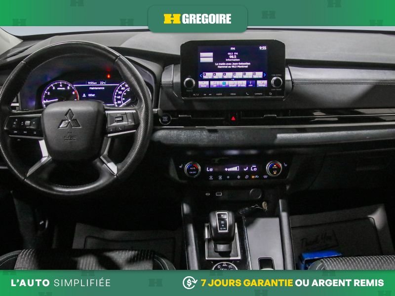 2023 Mitsubishi Outlander Black Laval - photo #16