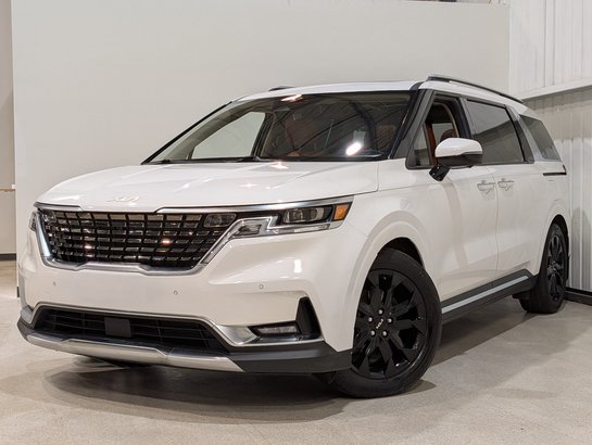 2022 Kia Carnival White