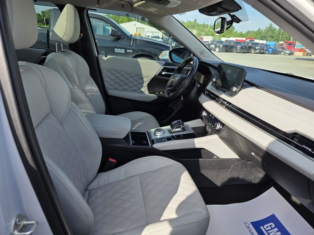 2022 Mitsubishi Outlander GT S-AWC White Rouyn-Noranda - photo #21