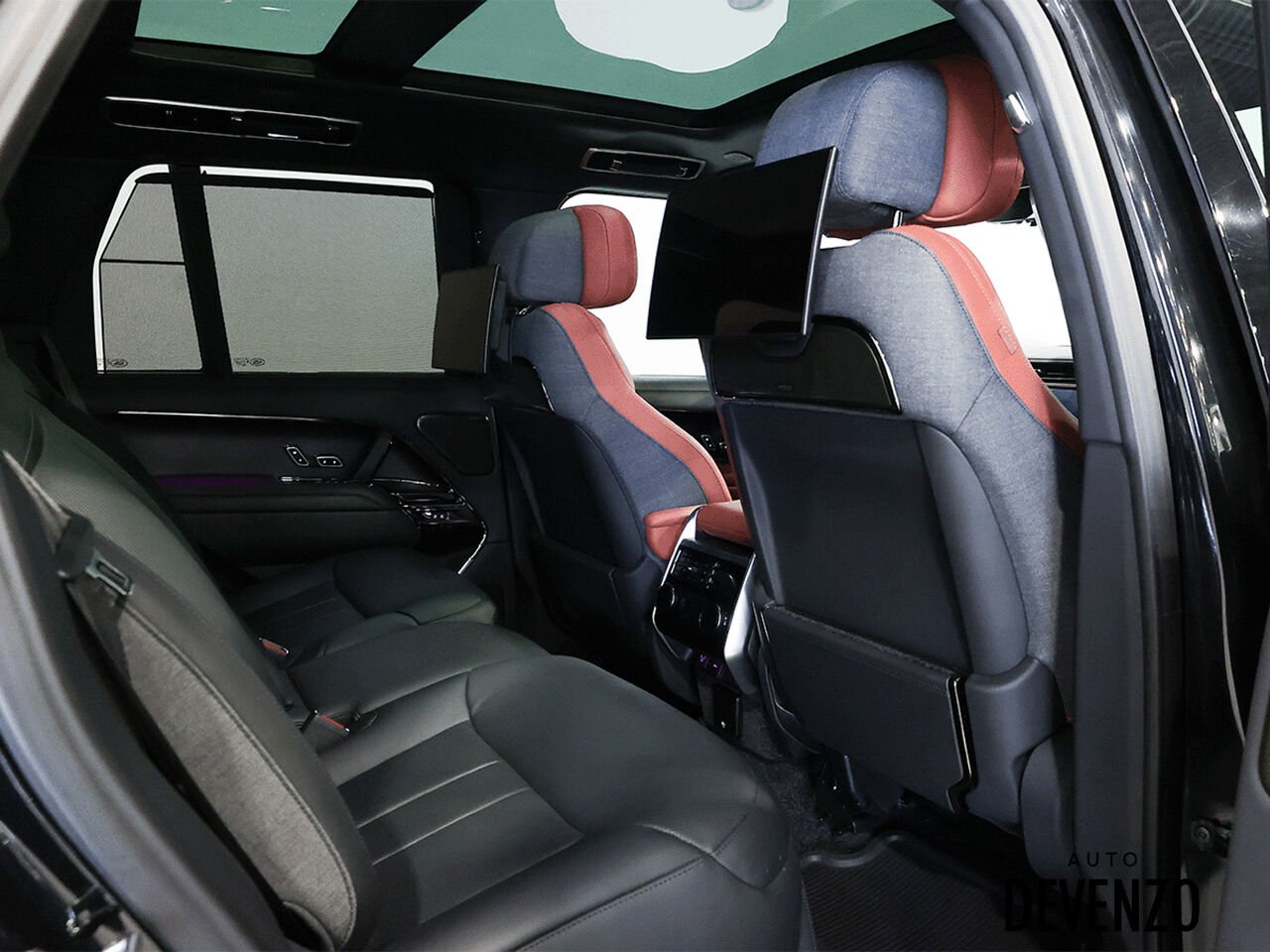 2023 Land Rover Range Rover Black Saint-Eustache - photo #8