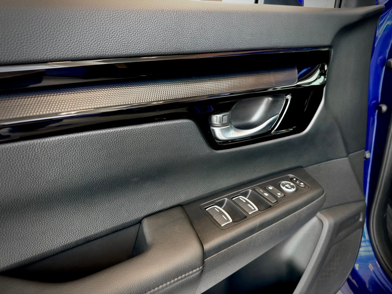 2024 Honda CR-V Black Notre-Dame-des-Prairies - photo #19