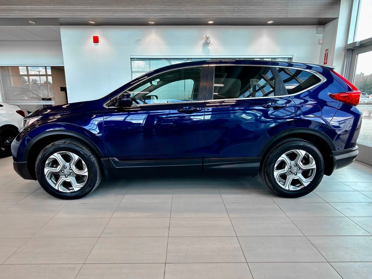 2019 Honda CR-V Blue Notre-Dame-des-Prairies - photo #7