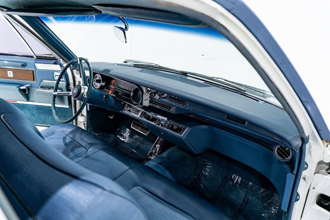 Cadillac Fleetwood **PRICE IN USD** Factory Limo dual AC with only 18,892 miles 1966 Blanc Montréal - photo #80