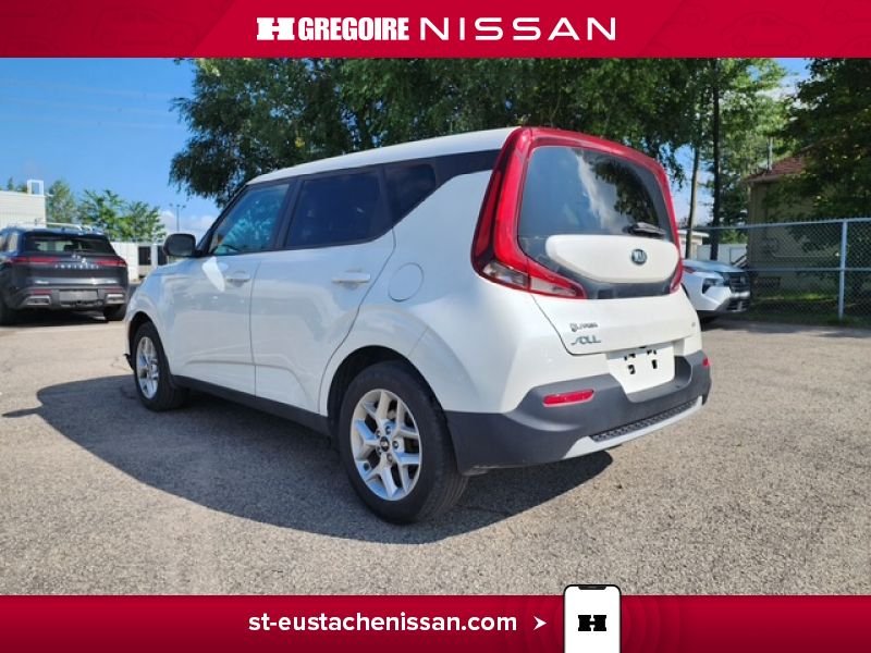 2020 Kia Soul White Laval - photo #8