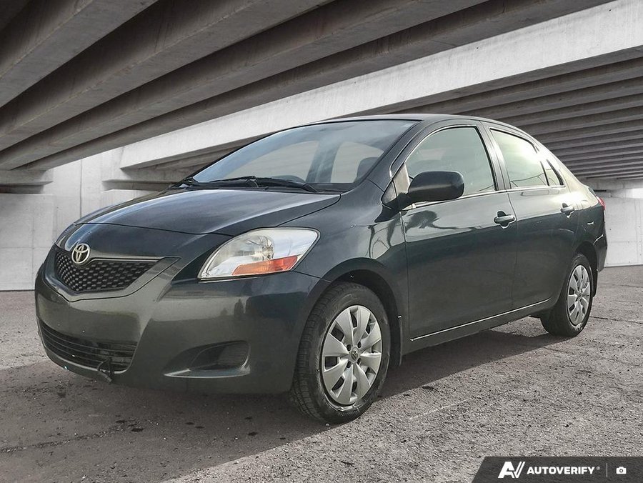 2010 Toyota Yaris 2010 Grey