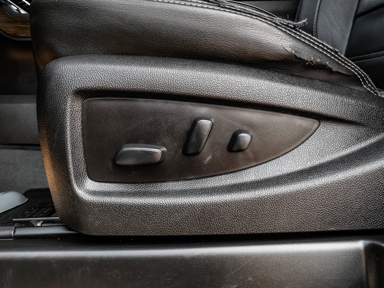 2019 GMC Sierra 3500HD 4WD Crew Cab 153.7 Denali Black Sherwood Park - photo #21