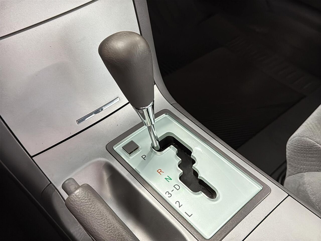 TOYOTA CAMRY SOLARA SE + BAS KILOMETRAGE 2005 Blanc Saint-Hyacinthe - photo #14