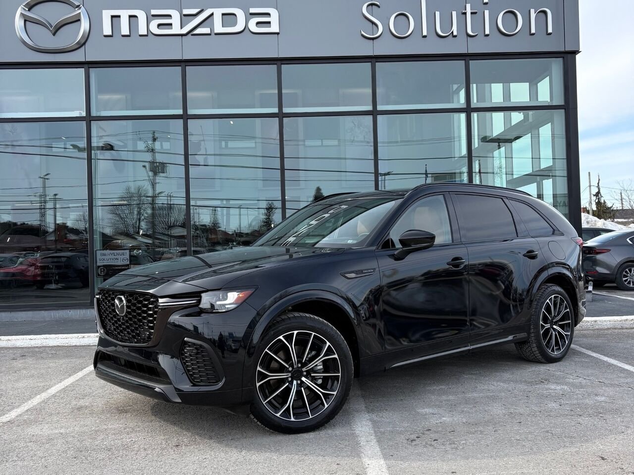 MAZDA CX-70 hybride léger Signature TI 2026 Noir de jais mica Châteauguay - photo #2