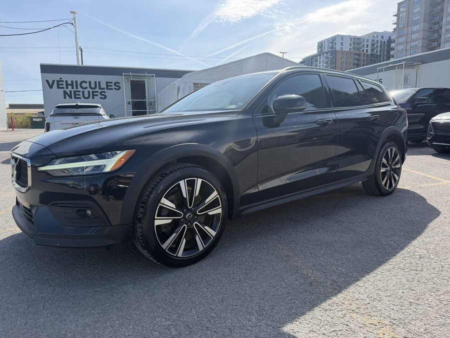 Volvo V60 Cross Country 2023 2023 Noir