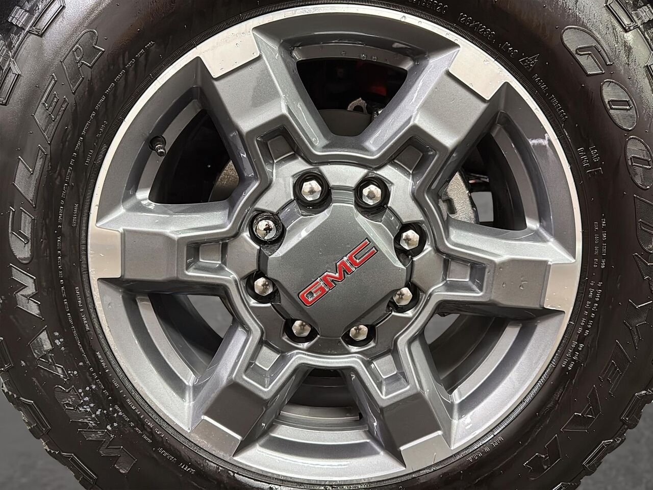 GMC Sierra 2500HD SLE cabine multiplace 4RM 172 po 2026 ROUGE CARDINAL Saint-Hyacinthe - photo #6