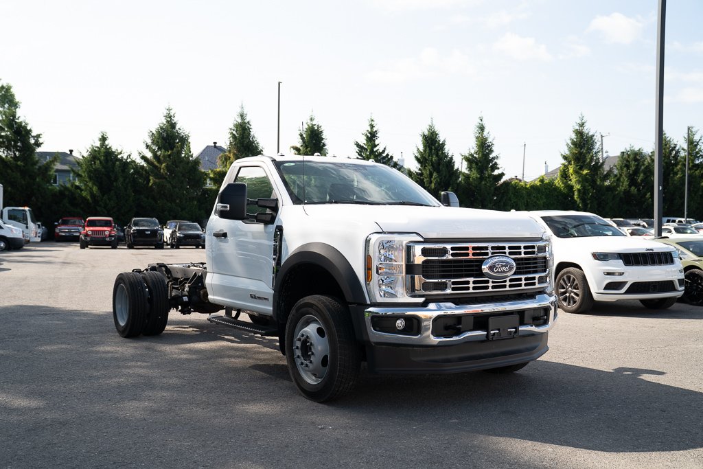 2024 Ford Super Duty F-550 DRW XL 4WD Reg Cab 169" WB White Kirkland - photo #1