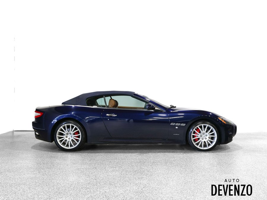 2016 Maserati GranTurismo Convertible 2016 Blue