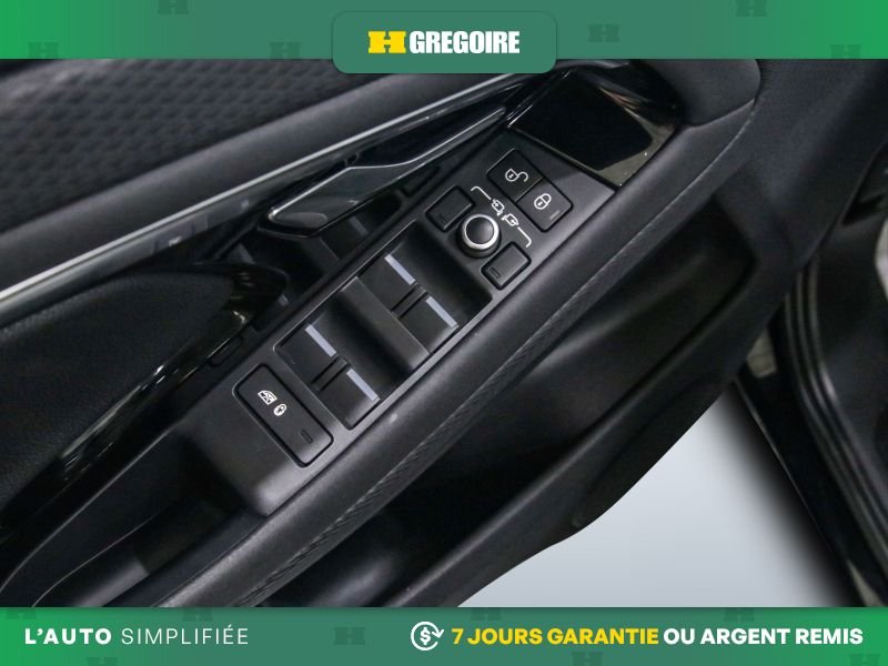 2020 Land Rover Range Rover Evoque Black Saint-Eustache - photo #20