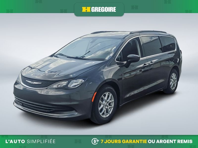2019 Chrysler Pacifica Grey Laval - photo #2
