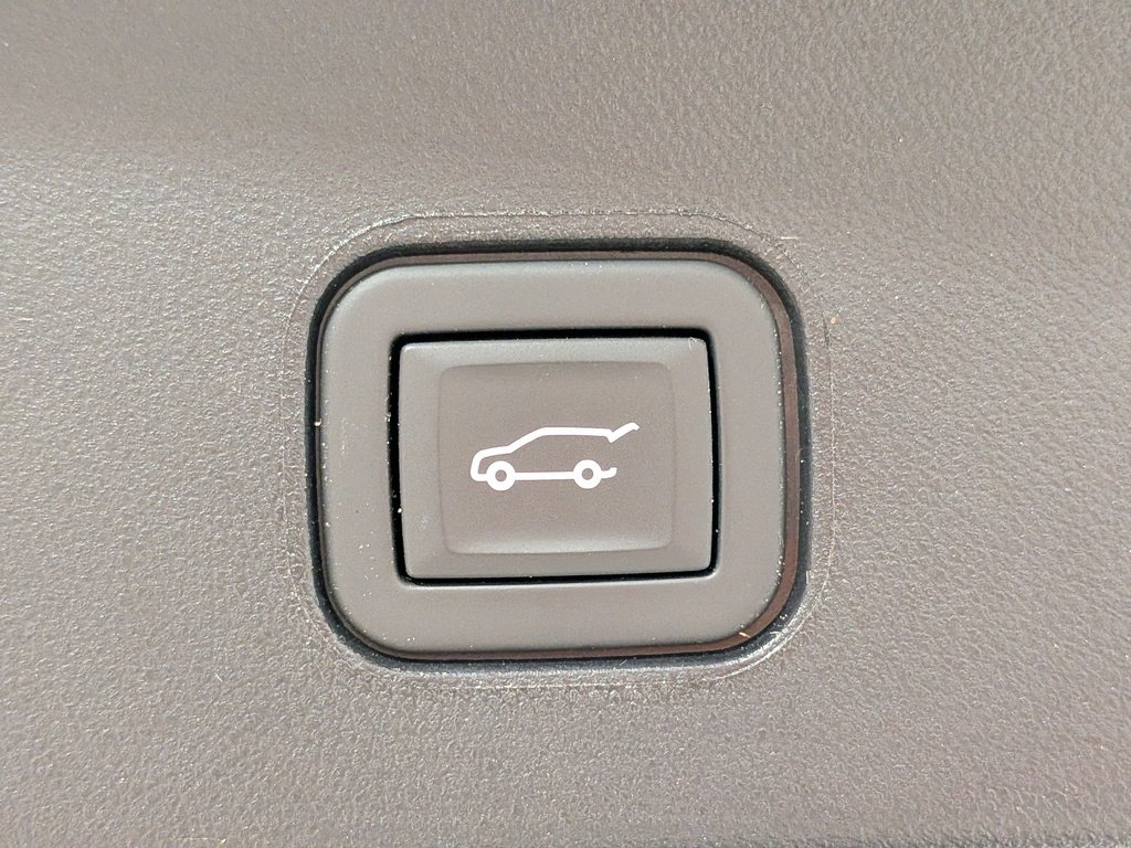 Cadillac LYRIQ 4dr Tech w/1SA 2024 Gris Val-David - photo #9
