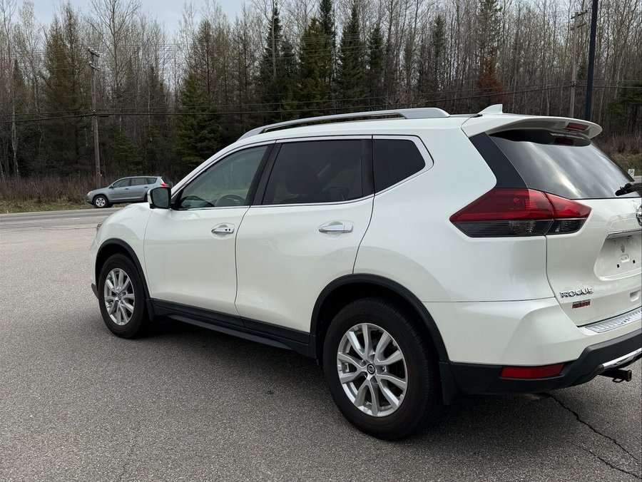 2018 Nissan Rogue 2018 White