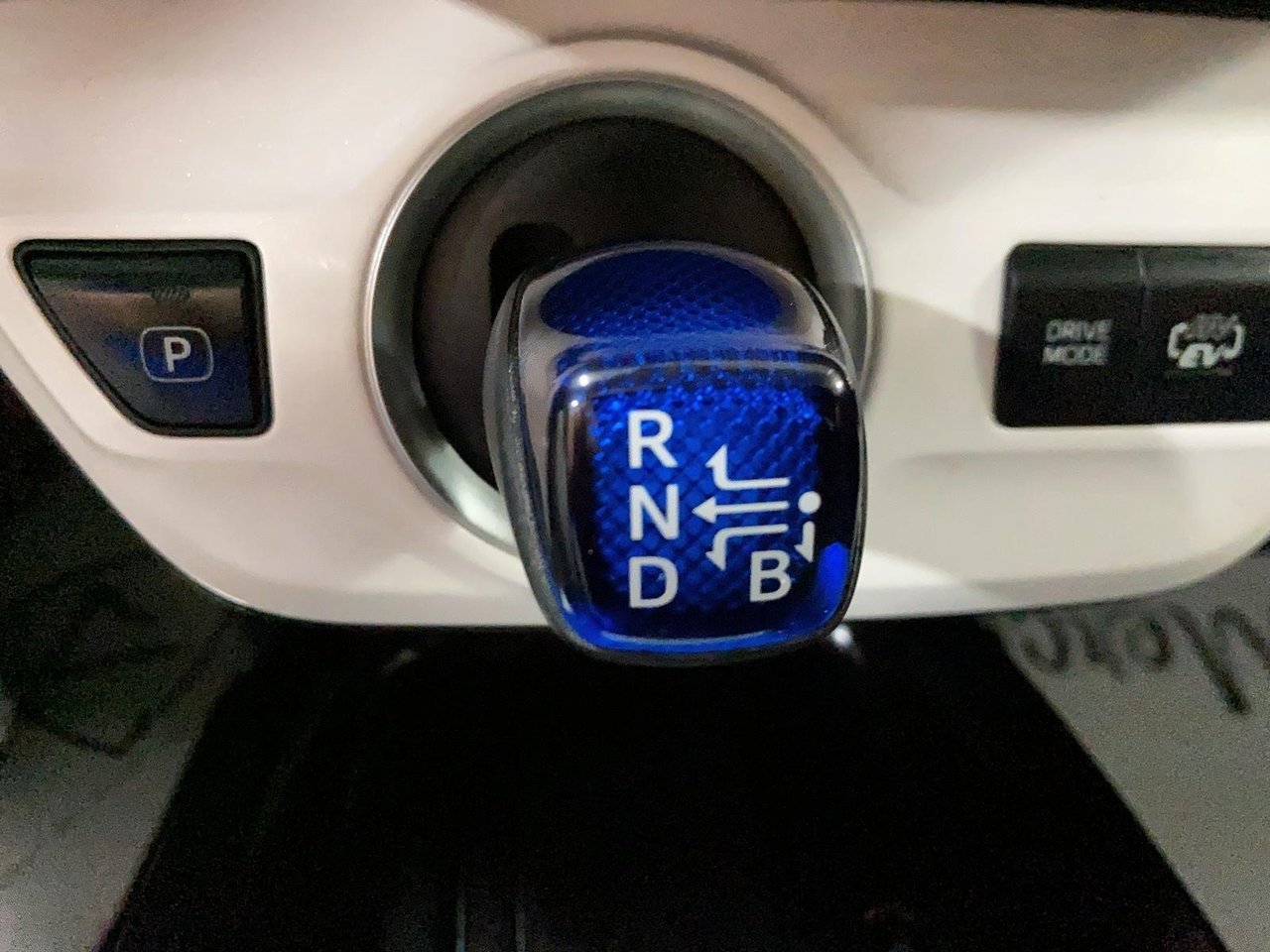 2018 Toyota Prius Prime VIN JTDKARFP7J3078581 Blue Baie-Comeau - photo #12