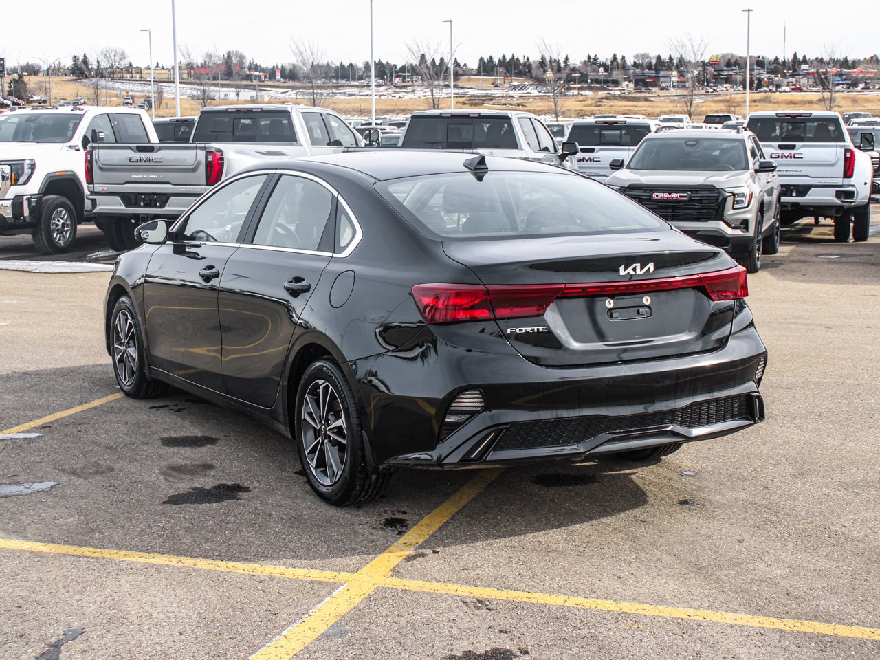 2024 Kia Forte EX IVT Black Sherwood Park - photo #5