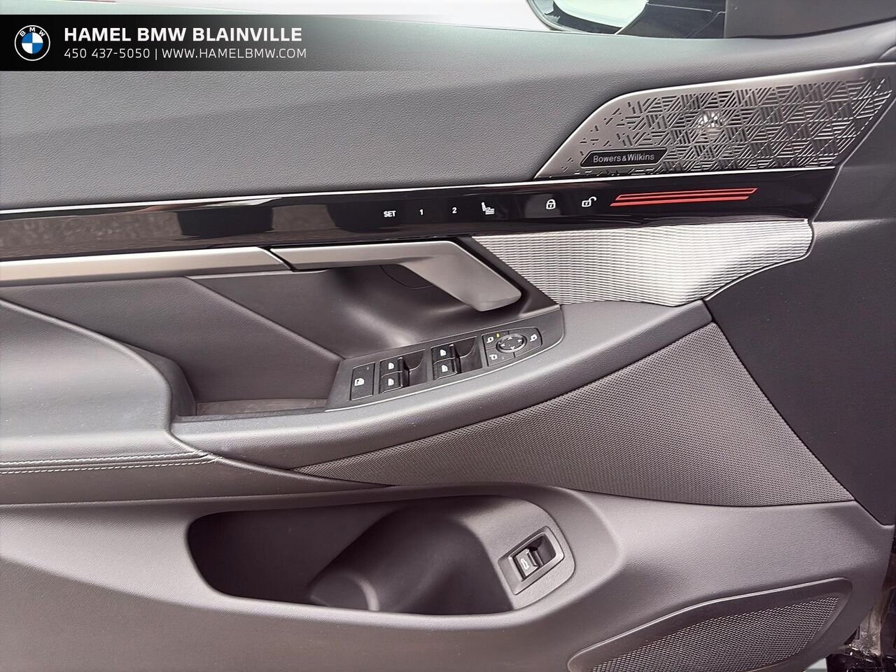 BMW Série 5 530i xDrive berline 2024 Noir Blainville - photo #10