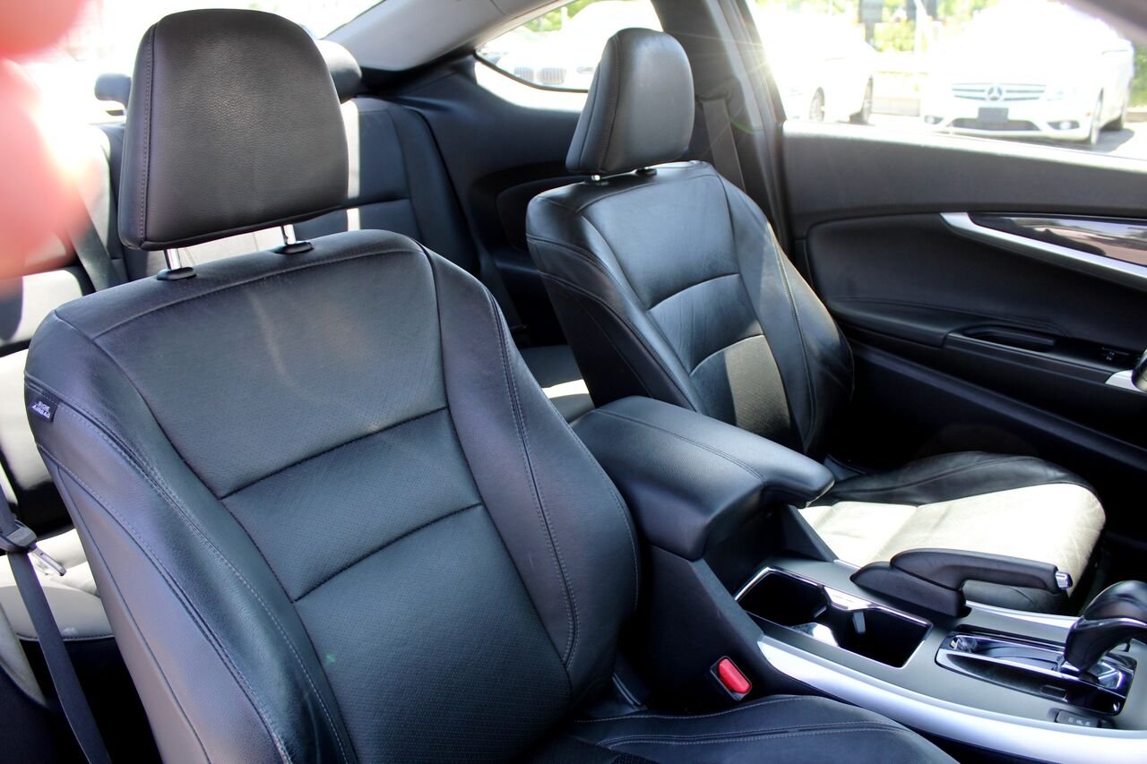 2013 Honda Accord Coupe VIN: 1HGCT1B85DA801943 Black Sainte-Rose - photo #8