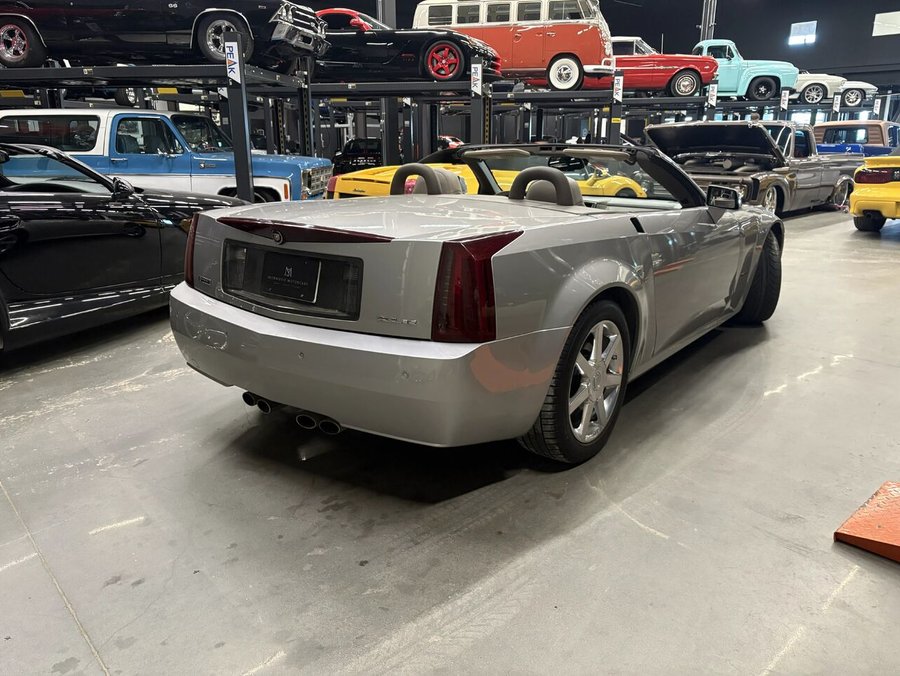 2005 Cadillac XLR 2005 Light Platinum