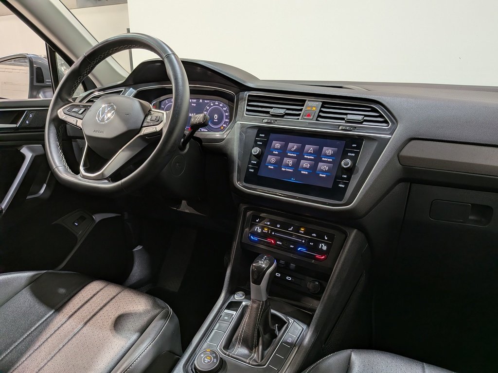 Volkswagen Tiguan Comfortline 4MOTION 2024 Gris Val-David - photo #18
