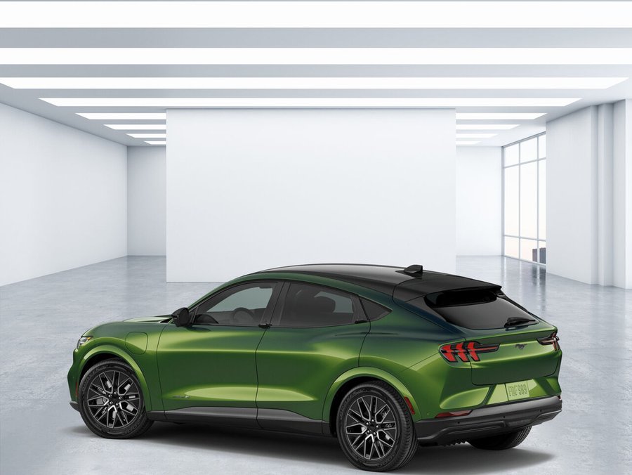 Ford Mustang Mach-E 2026 2026 Vert éruption métallisé
