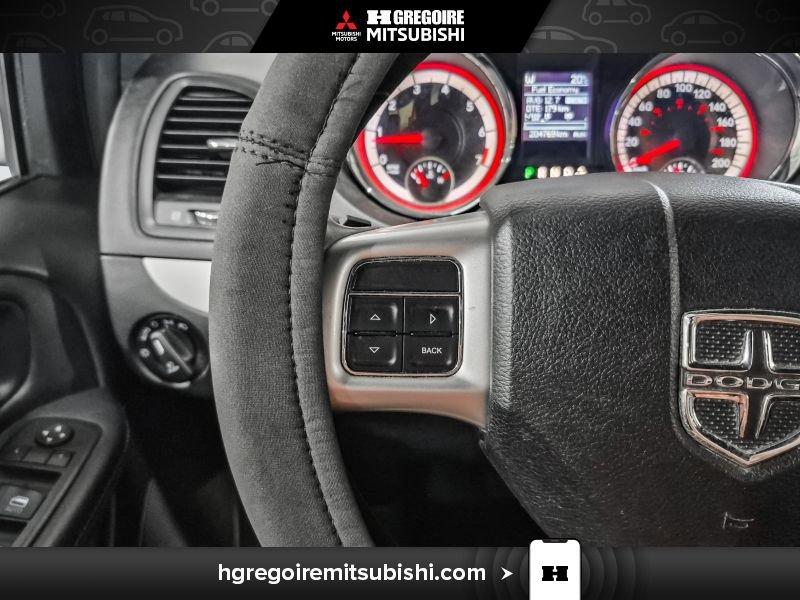 2016 Dodge GR Caravan Red Saint-Eustache - photo #19