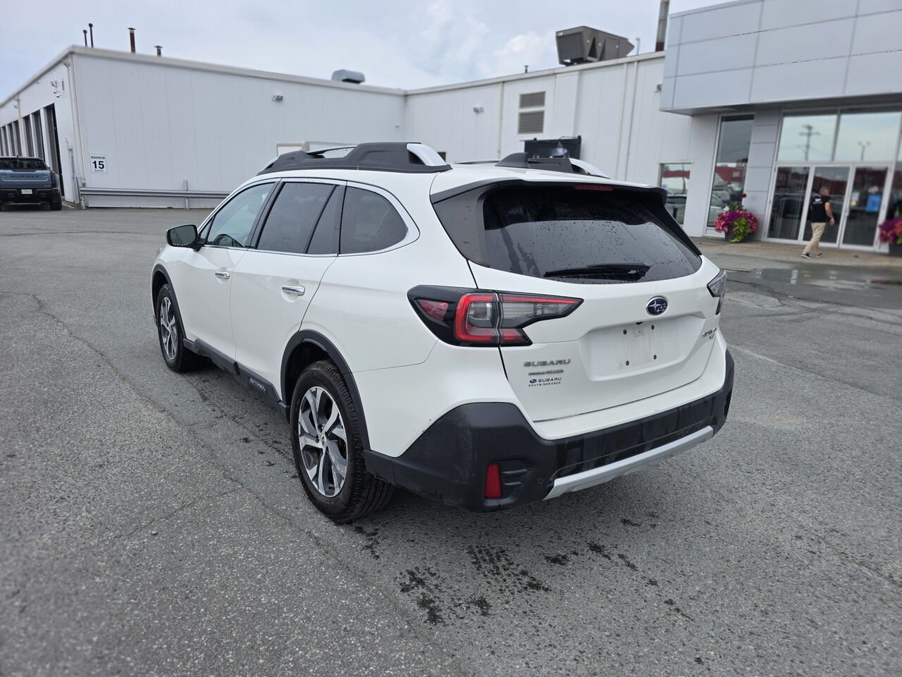 2022 Subaru Outback Premier XT White Rouyn-Noranda - photo #41