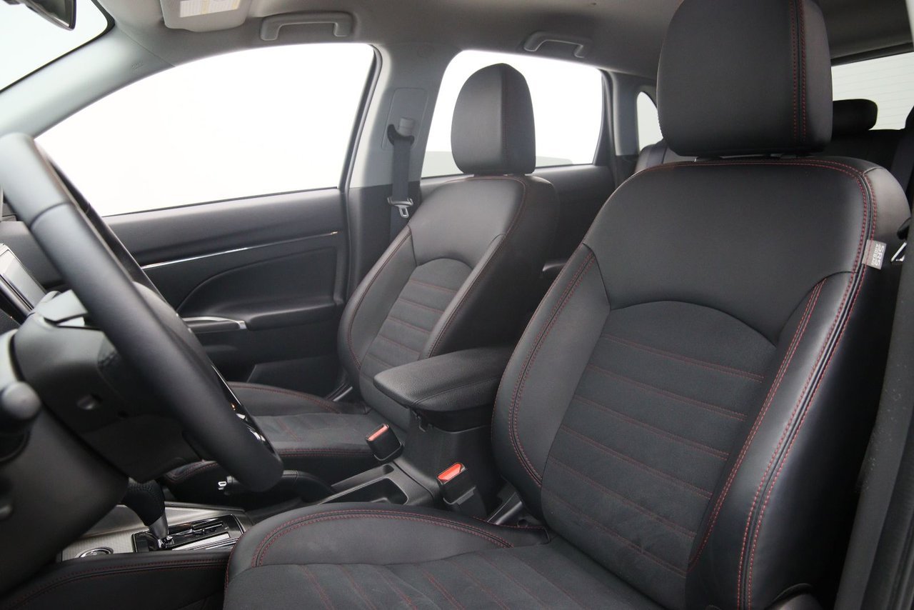 2024 Mitsubishi RVR VIN JA4AJVAW6RU608056 Black Chicoutimi - photo #5